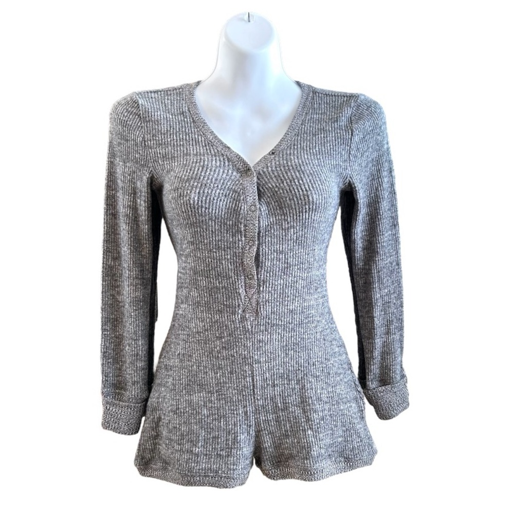 Forever 21 Long-Sleeve Pajama Knit Jumper Size Small, Comfy, Sexy Bot Shorts